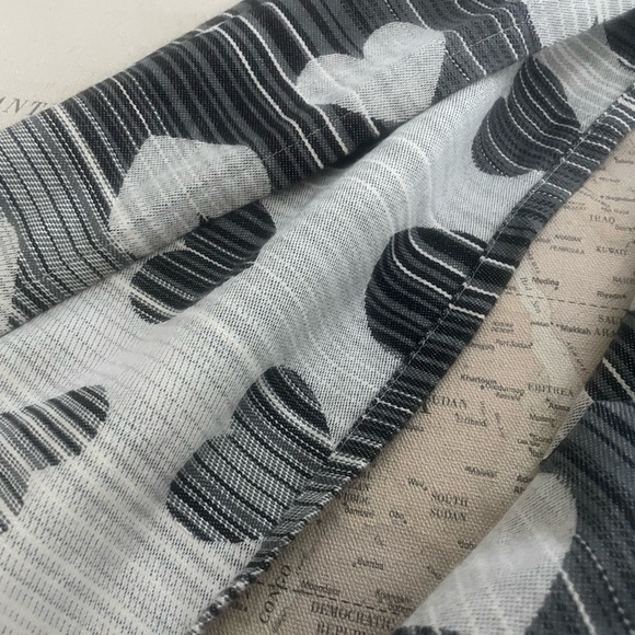 Tula Woven Wrap w Rings Heart Pattern Grays - Picture 6 of 8